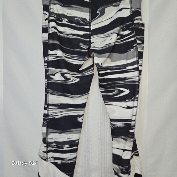 SO GIRLS BLACK AND WHITE LEGGING SIZE 1012 I - Picture 7 of 11